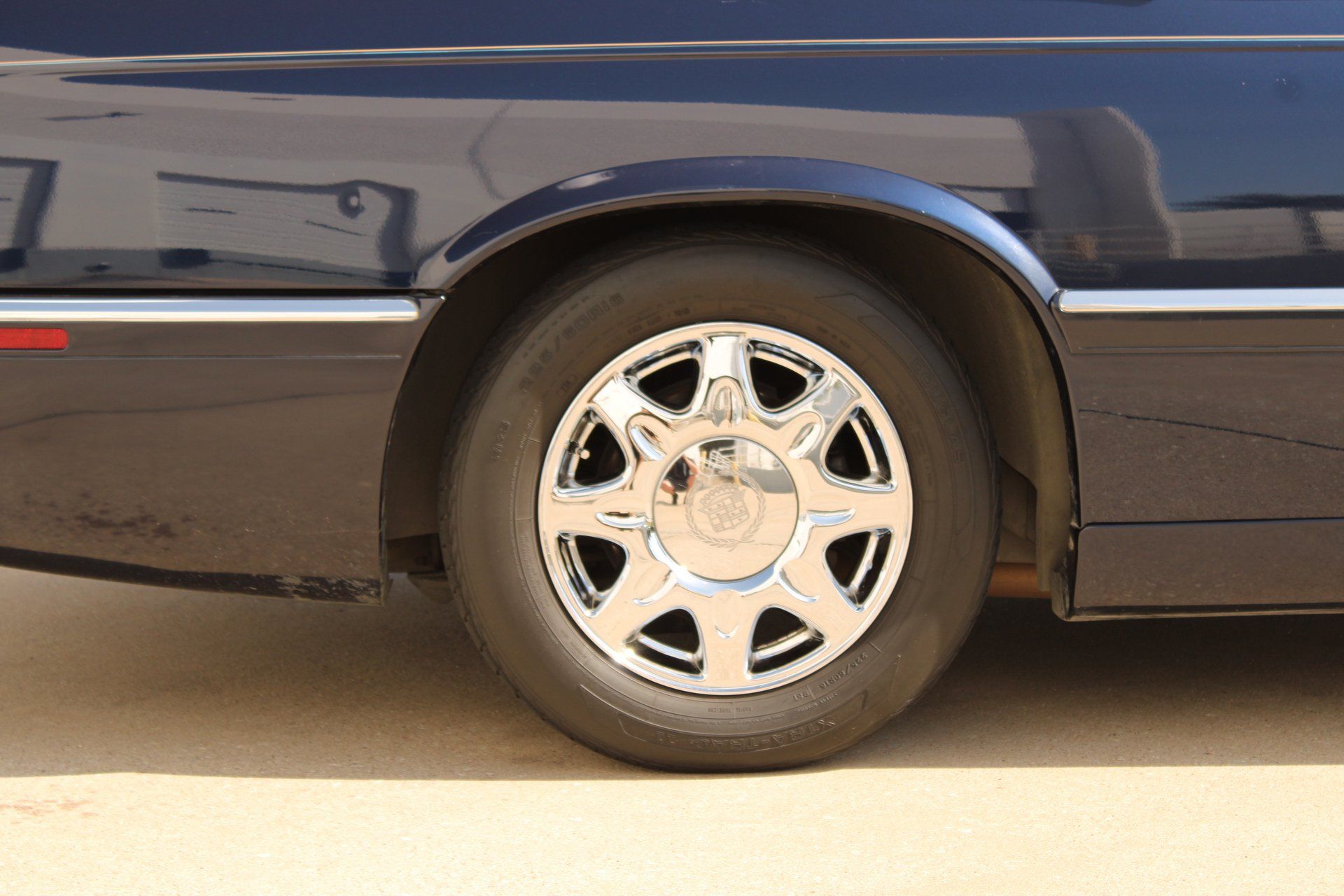Used 1997 Cadillac Eldorado w/ Leather/Lumbar Pkg FWD image 32
