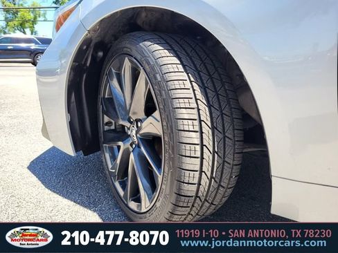Used 2023 Toyota Corolla SE FWD image 31