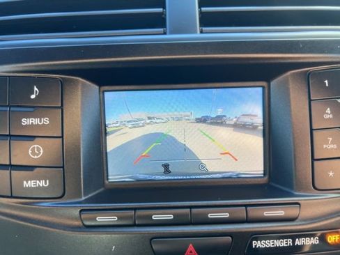 Used 2018 Ford Explorer XLT image 49