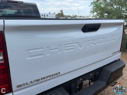 Used 2022 Chevrolet Silverado 2500 Custom AWD/4WD image 10