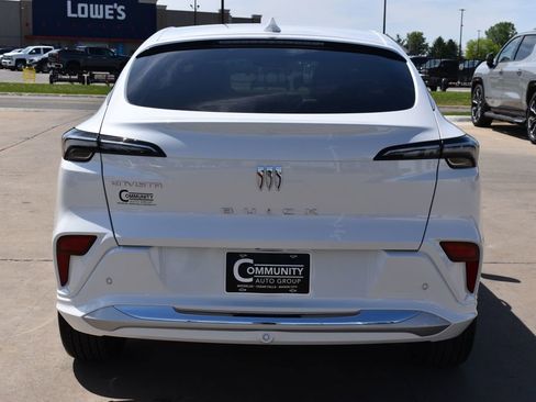 New 2025 Buick Envista Avenir image 6