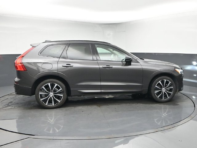 Used 2024 Volvo XC60 B5 Plus w/ Protection Package Premier AWD/4WD image 9