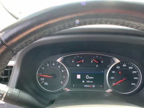 Used 2021 GMC Acadia SLT AWD/4WD image 12