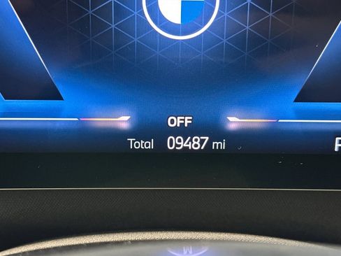 Certified 2024 BMW 740i w/ Premium Package image 34