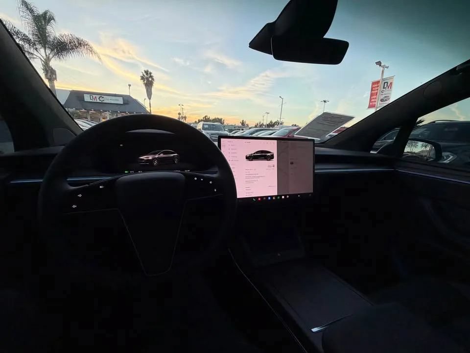 Used 2026 Tesla Model X AWD/4WD image 13