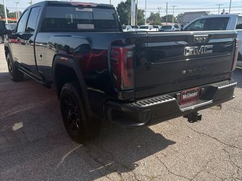 New 2026 GMC Sierra 3500 AT4 w/ AT4 Premium Plus Package AWD/4WD image 7