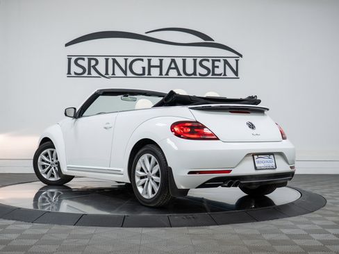 Used 2017 Volkswagen Beetle 1.8T Classic image 28