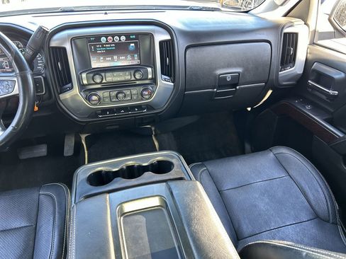 Used 2018 GMC Sierra 1500 SLE w/ SLE Value Package image 13
