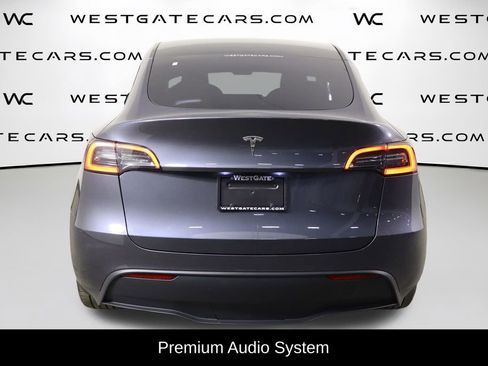 Used 2023 Tesla Model Y 2WD image 4
