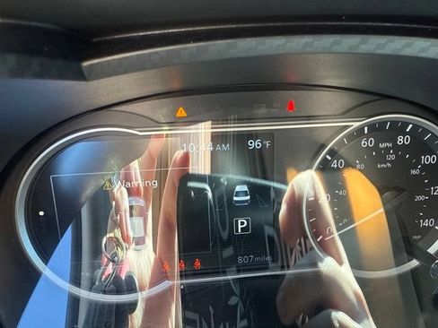 Used 2025 Nissan Versa SV w/ Trunk Package FWD image 37