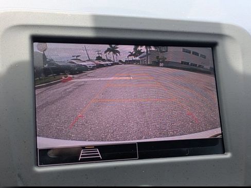 Used 2024 Chevrolet Equinox LT FWD image 28