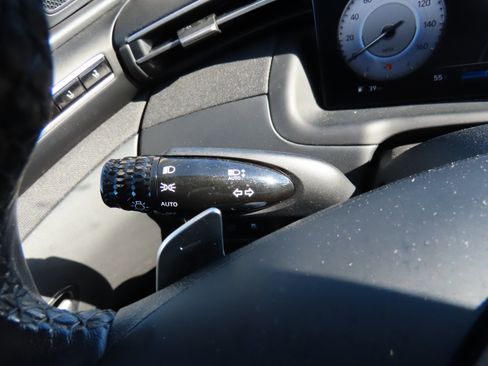 Used 2023 Hyundai Tucson Limited w/ Cargo Package image 35