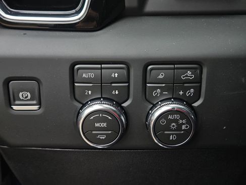 New 2026 GMC Sierra 3500 Denali Ultimate image 12