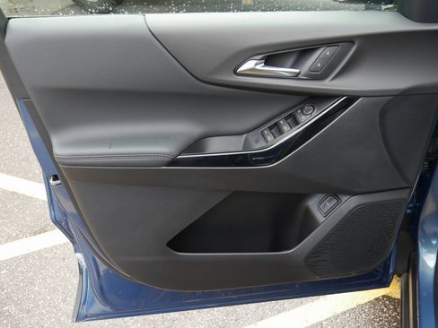 New 2026 Chevrolet Equinox LT w/ Convenience Package II image 31