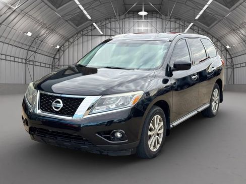 Used 2015 Nissan Pathfinder S image 3