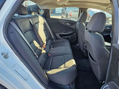 Used 2024 Chevrolet Malibu LT image 14