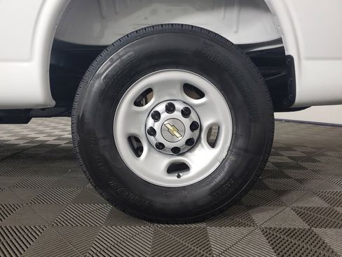 New 2026 Chevrolet Express 2500 w/ Driver Convenience Package image 28