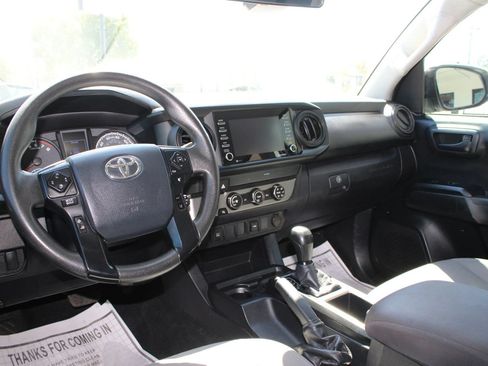 Used 2020 Toyota Tacoma SR AWD/4WD image 29