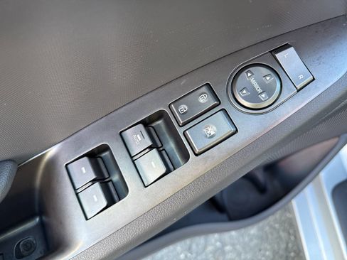 Used 2021 Hyundai Ioniq SE image 27