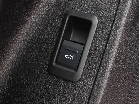 Used 2023 Audi Q3 2.0T Premium w/ 19" Wheel Package image 30