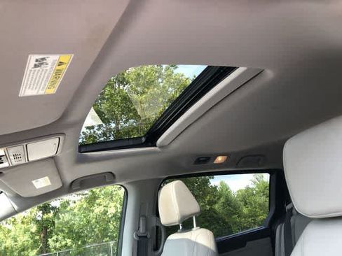 Used 2020 Honda Odyssey EX-L image 16