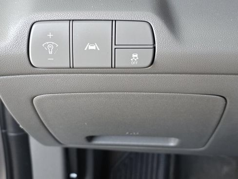 Used 2023 Hyundai Elantra SEL FWD image 16