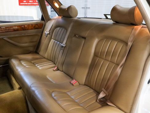 Used 1997 Jaguar XJ6 L RWD image 19