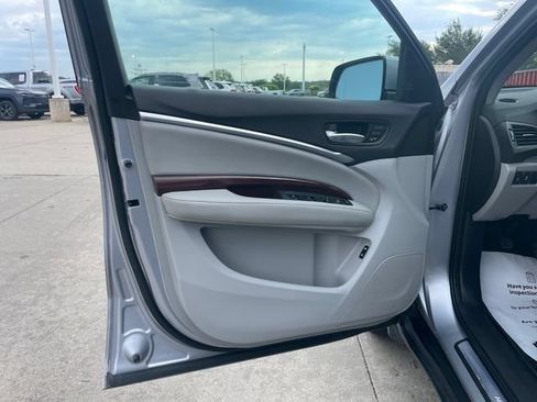 Used 2016 Acura MDX w/ Technology Package AWD/4WD image 20