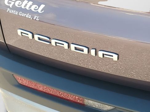 Used 2025 GMC Acadia Elevation image 41