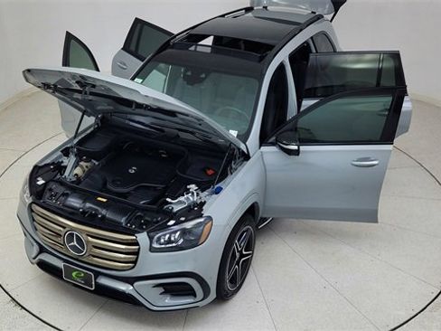 Used 2025 Mercedes-Benz GLS 450 GLS 450 image 91