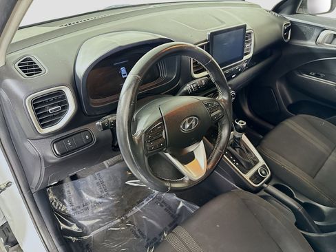 Used 2023 Hyundai Venue SEL w/ Cargo Package image 22