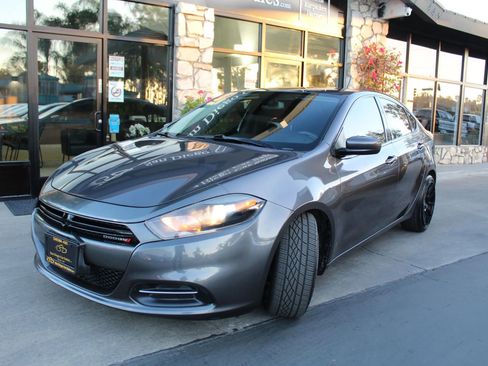 Used 2015 Dodge Dart SXT FWD image 1