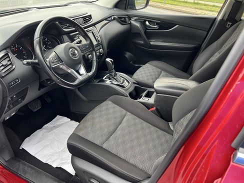 Used 2019 Nissan Rogue Sport SV w/ Technology Package image 7