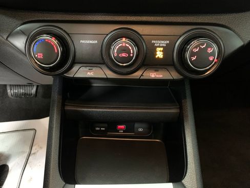 Used 2024 Kia Forte LX image 23