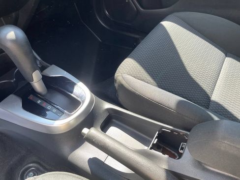 Used 2018 Honda Fit LX image 19