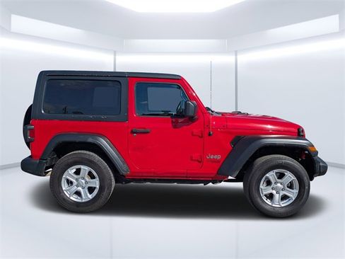 Used 2020 Jeep Wrangler Sport S image 2