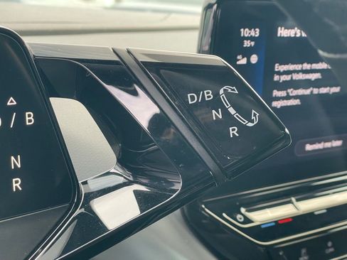 Certified 2022 Volkswagen ID.4 Pro image 20