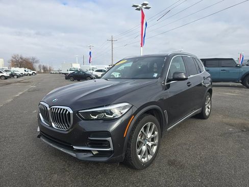 Used 2023 BMW X5 xDrive40i w/ Premium Package image 9