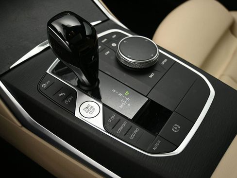 Used 2022 BMW 330i xDrive Sedan w/ Premium Package 2 image 7