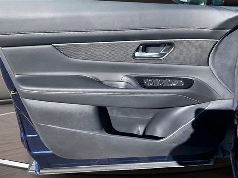 Certified 2025 Nissan Murano SV image 20