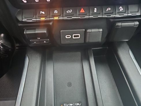 Used 2021 GMC Sierra 1500 AT4 w/ AT4 Value Package image 25