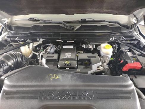 Used 2023 RAM 2500 Laramie AWD/4WD image 17