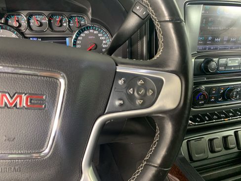 Used 2017 GMC Sierra 1500 SLT AWD/4WD image 19