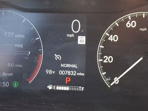 Used 2025 Honda HR-V LX image 21
