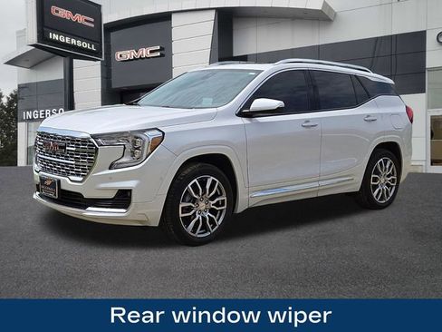 Used 2023 GMC Terrain Denali w/ LPO, Floor Liner Package AWD/4WD image 32