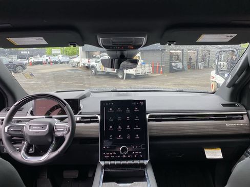 Used 2025 GMC Sierra EV Denali AWD/4WD image 12