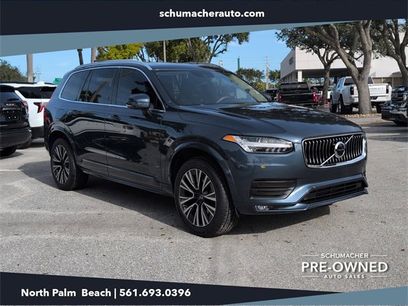 Used 2022 Volvo XC90 T5 Momentum w/ Climate Package