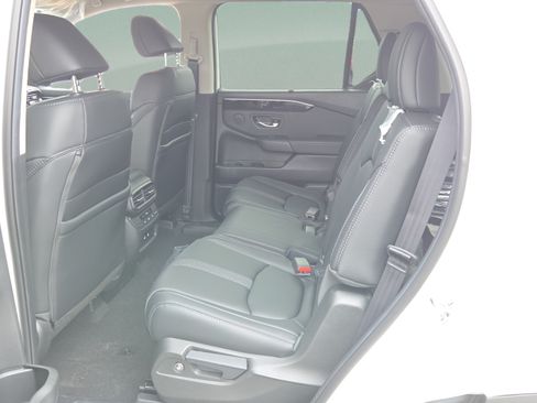 Used 2026 Honda Pilot EX-L image 10