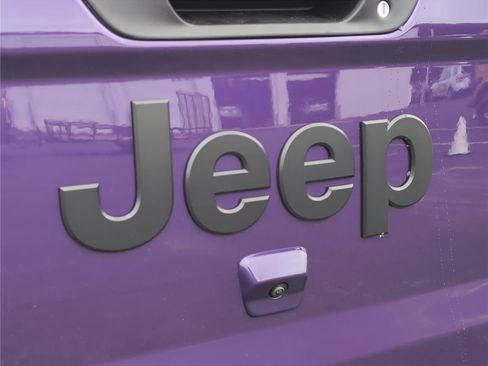 New 2026 Jeep Gladiator Sport AWD/4WD image 5