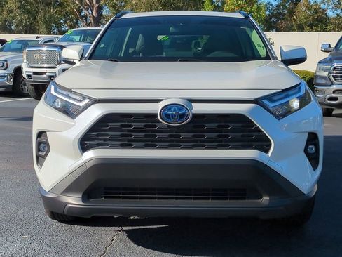 Used 2022 Toyota RAV4 XLE Premium image 9